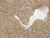 derramar leche significado espiritual